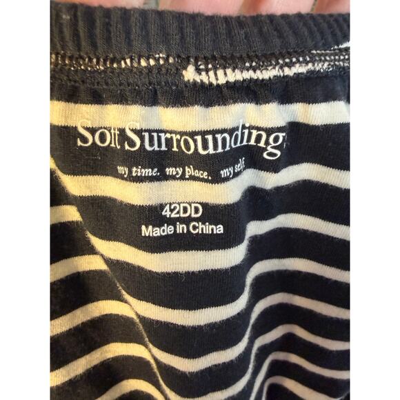 Soft Surroundings womens long sleeve Tshirt striped built-in bra 42DD whimsigoth - Picture 7 of 11